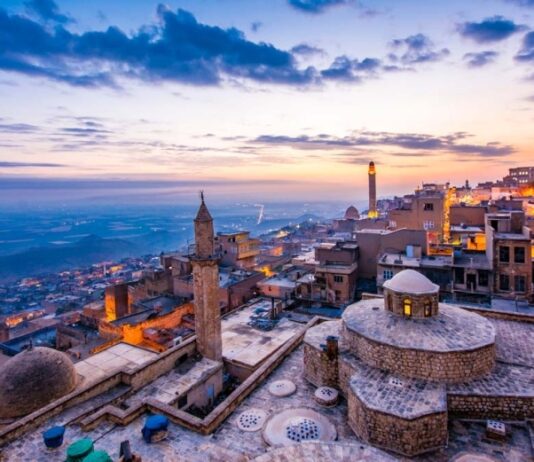 Mardin'e Turistler Akın Ediyor!